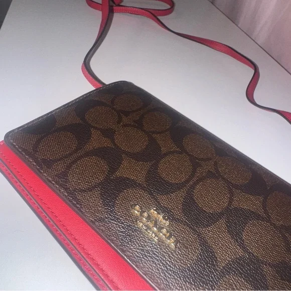 Coach Anna Foldover Clutch Crossbody | Wallet - Picture 4 of 6